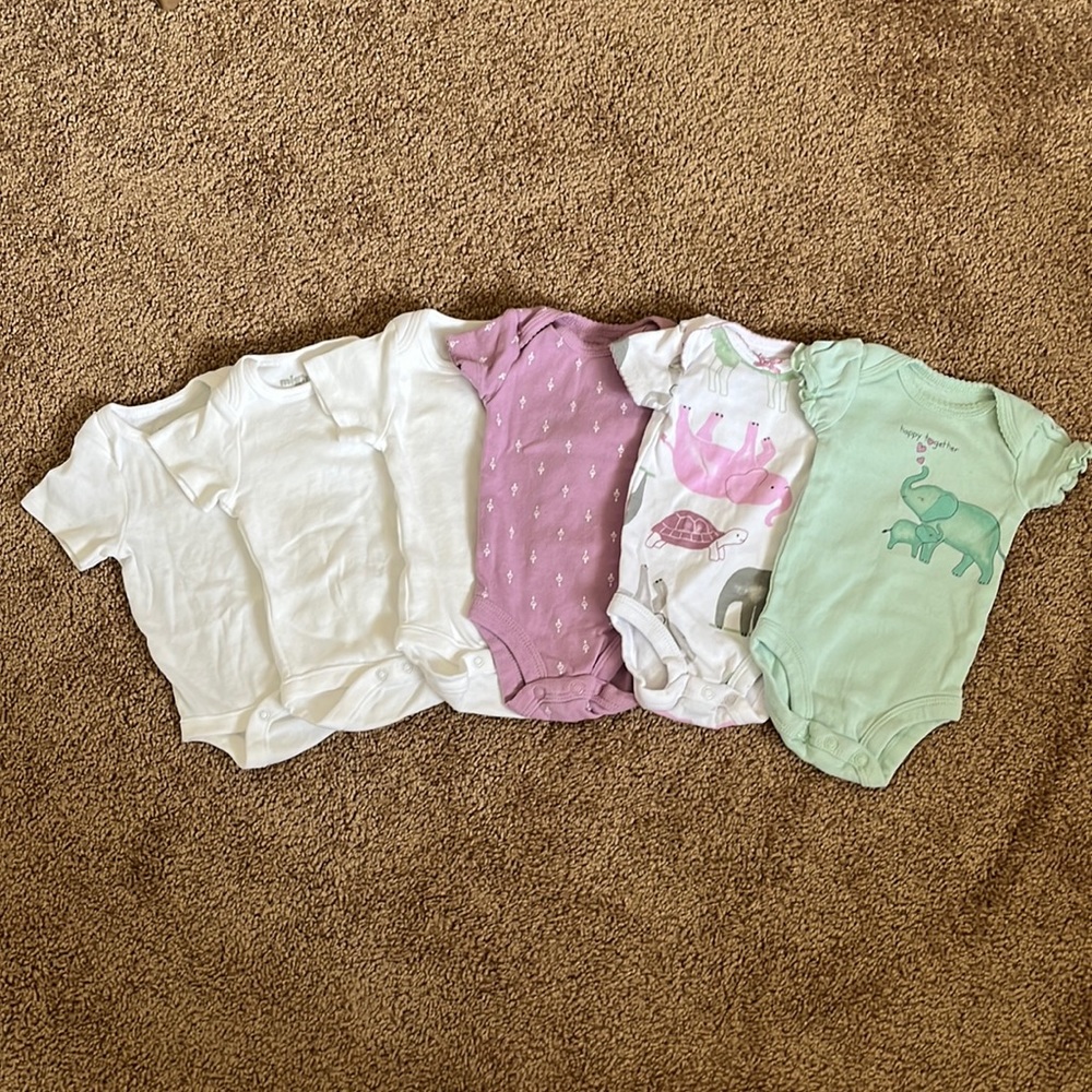 6 GIRL’S ONESIES